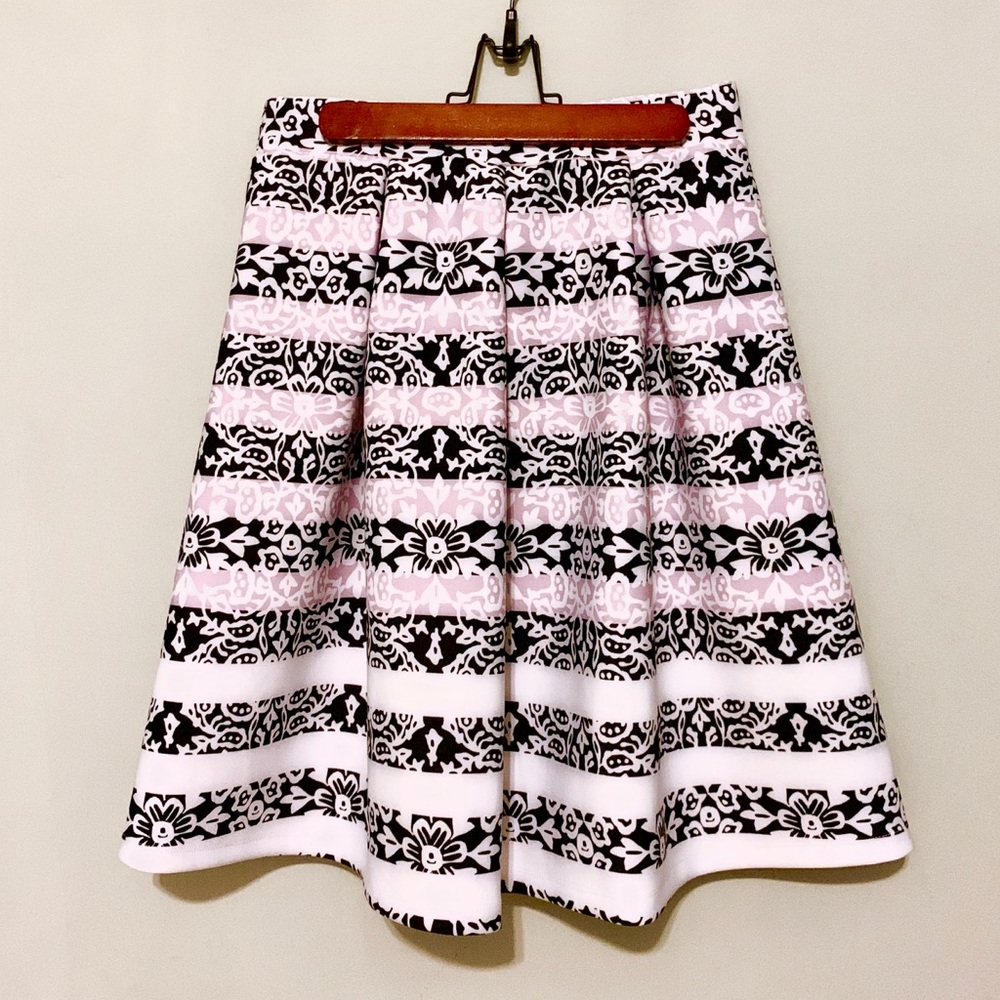 EST 1946 Pleated Scuba Midi Skirt